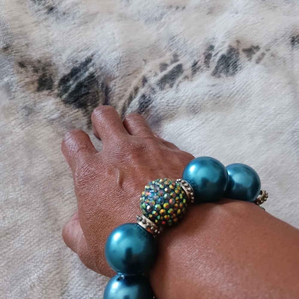 Cute Hand-made Bracelet/ key ring - Picture 4 of 6